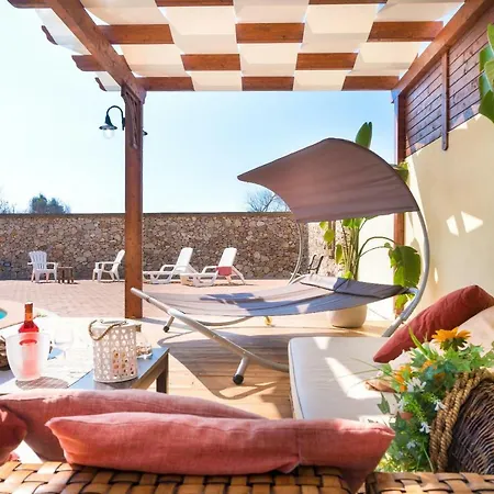 Prázdninový dům Luxury Pool Chalet