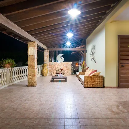 Luxury Pool Chalet Prázdninový dům